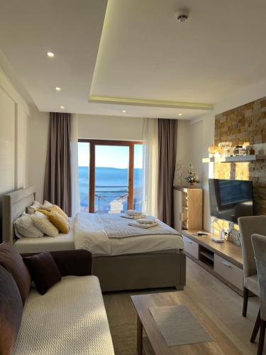 Milmari N69 Kopaonik Vikend naselje stan na dan smestaj u novom bloku bazen spa